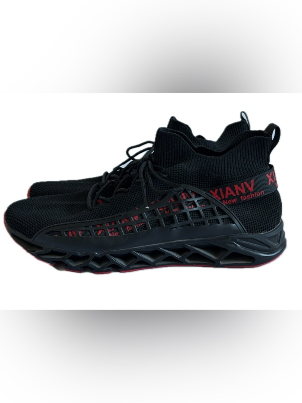 NWOT~ Men’s XIANV Sport Tennis Shoes